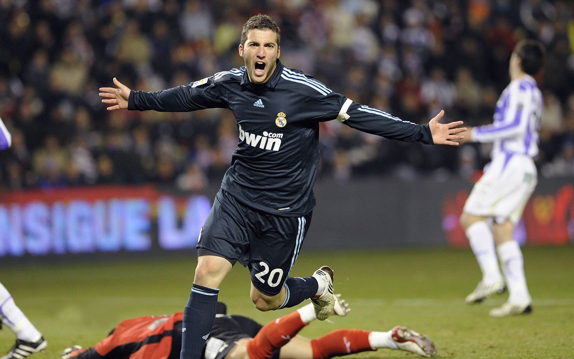 -《青少年电竞素养教育：除了比赛培养未来人才》，青少年电竞职业联赛