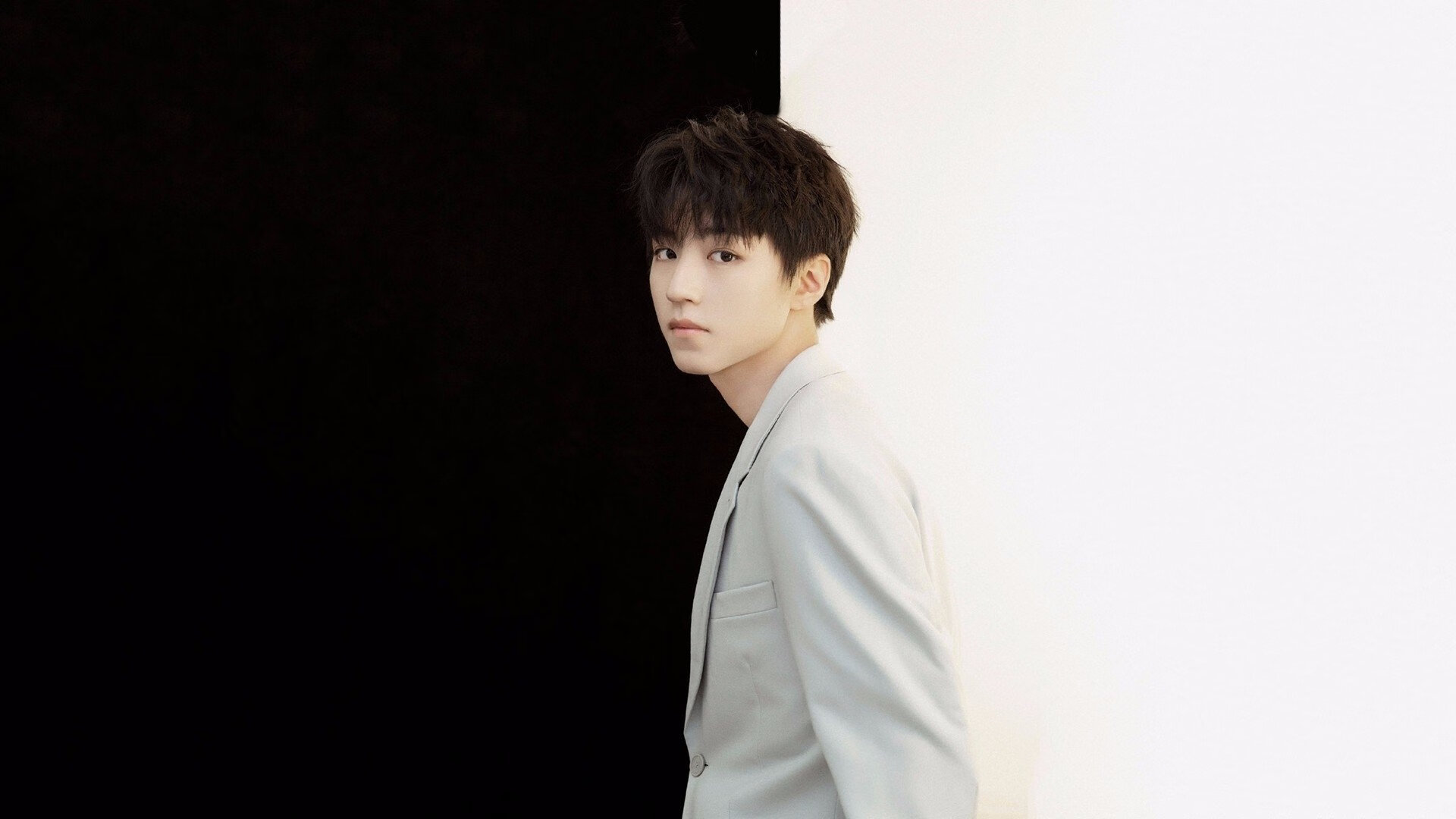 女足比赛球队备战热火朝天，剑拔弩张，女足踢比赛