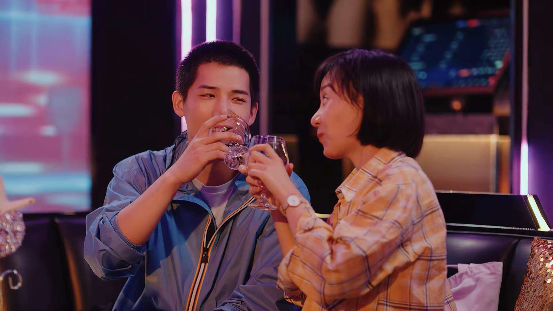 法国男篮在奥运热身赛中表现出色，法国队男篮奥运会