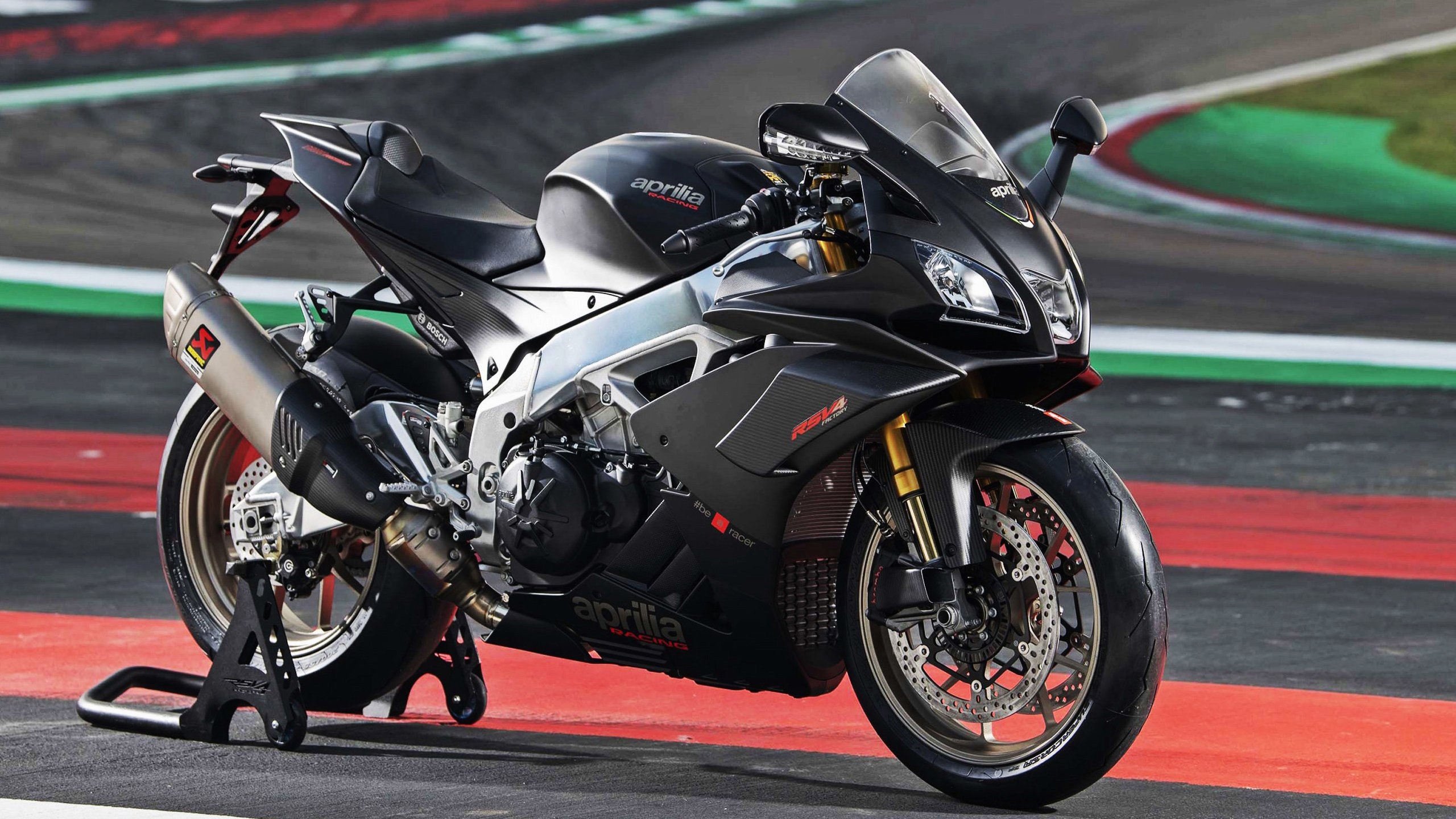 爱游戏app下载-体育赛事观众满意度提升策略，体育比赛观众