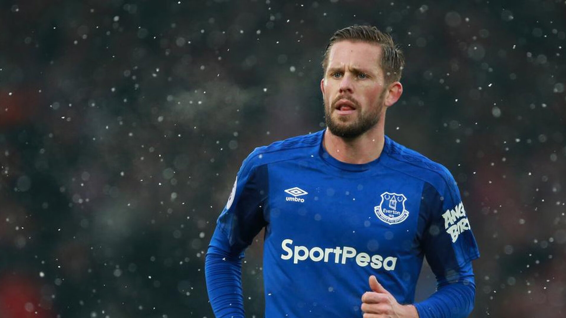 “东安湖体育公园:铁人三项挑战选手全能极限”