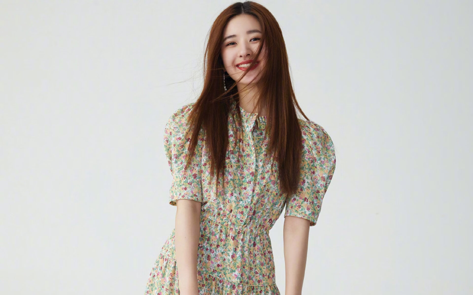 爱游戏体育-尼尔·巴特尔凭借经验与球场视野，帮助袋鼠队稳固后防，尼尔巴雷特衣服